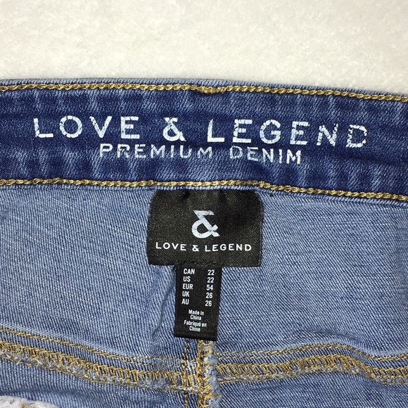 Plus size US 22 women jean shorts - Picture 3 of 3